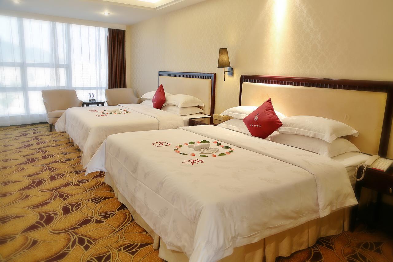 Royal Century Hotel 선전 시 외부 사진